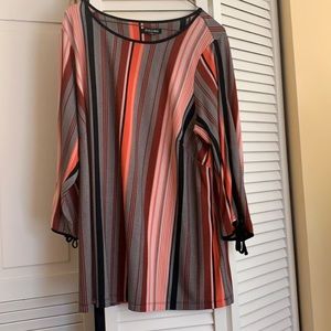 Roz & Ali 3/4 length sleeve blouse